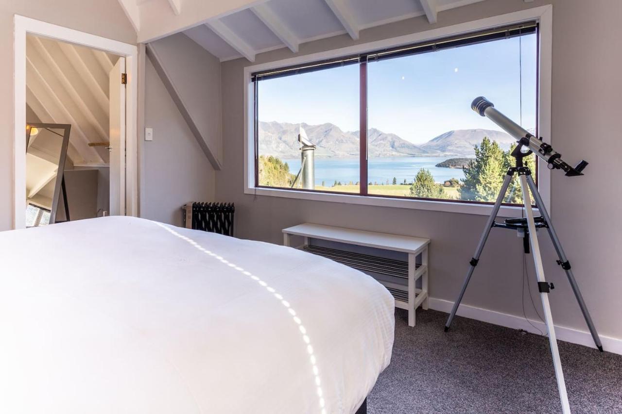 Private Cottage With Spa And Amazing Lake Views Closeburn Экстерьер фото